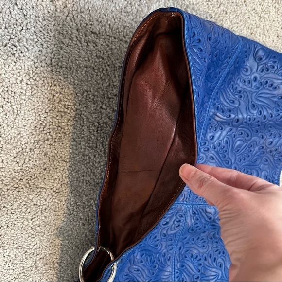 Real Leather Made in Italy Blue Embossed Soft Leather Convertible Adjustable Bag - Picture 9 of 14